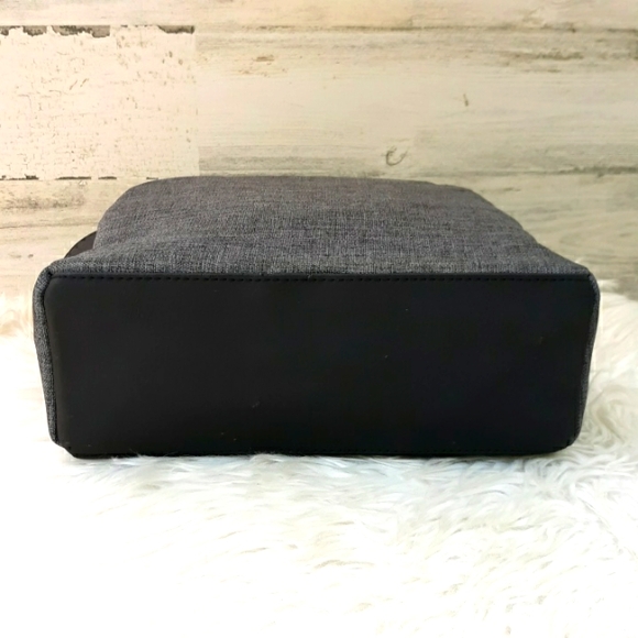 NWOT BVLGARI PARFUMS UNISEX TOILETRY/SHAVE KIT BAG - Picture 6 of 9